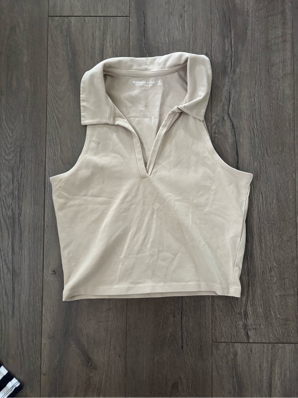 A&F tank bundle size medium - Picture 4 of 8